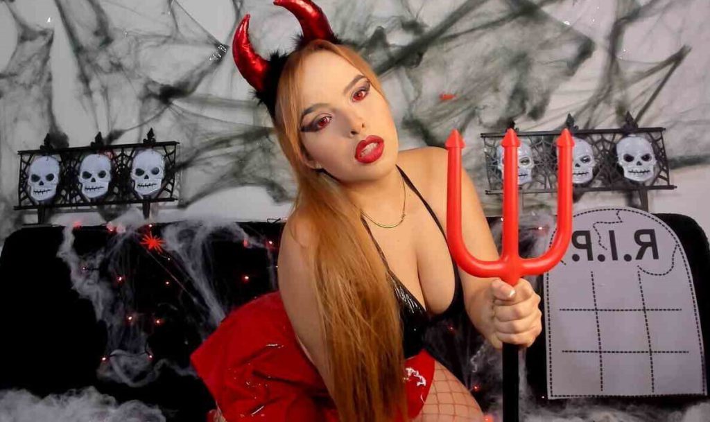 Cosplay camgirl Ana Roussew in Devil horns and panties